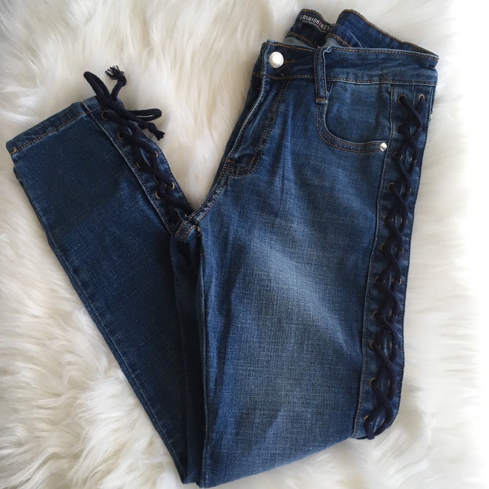 Fashion Nova Maverick Side Stitch Jeans